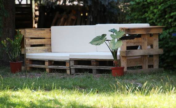 Outdoor-Couch-Europaletten-Sofa_0630